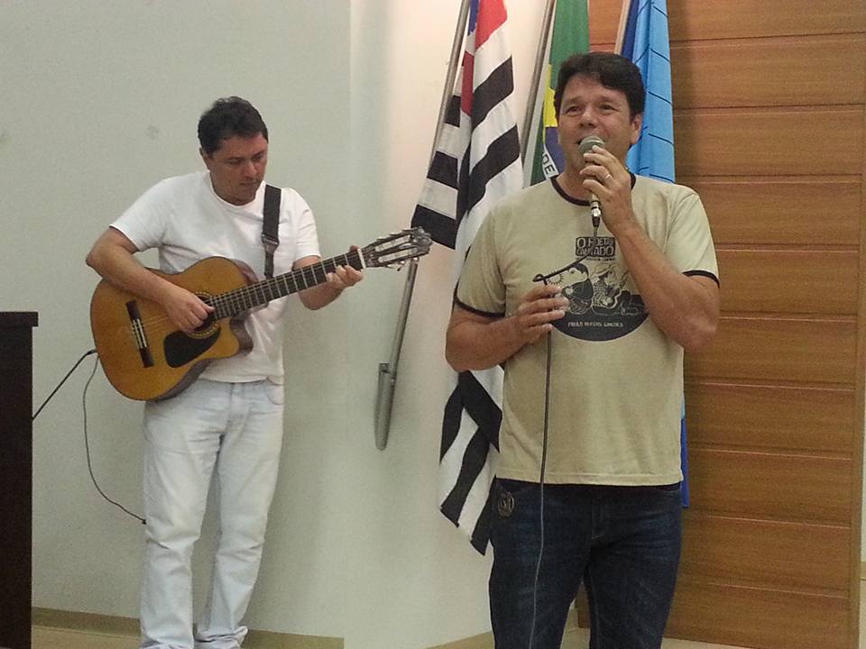 Tunico Magno e Paulo Gimenes se apresentam hoje, às 19h30, no Shopping (Foto: Reprodução)